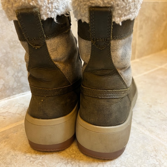 Merrell Women’s Mid Lace Waterproof Boots - Picture 3 of 6